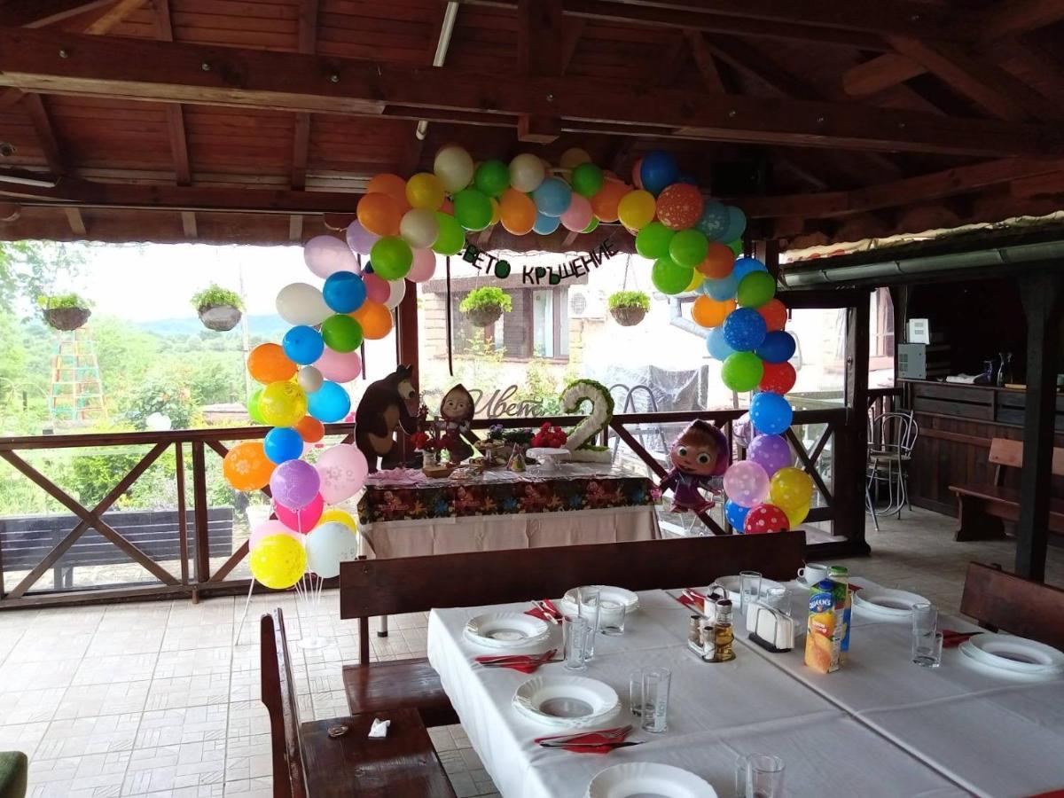 Daskalov Bungalows Chervena Lokva ภายนอก รูปภาพ