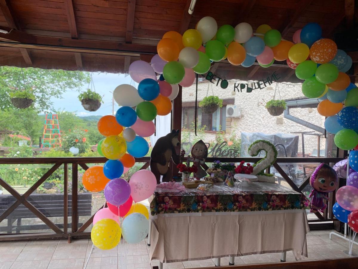 Daskalov Bungalows Chervena Lokva ภายนอก รูปภาพ