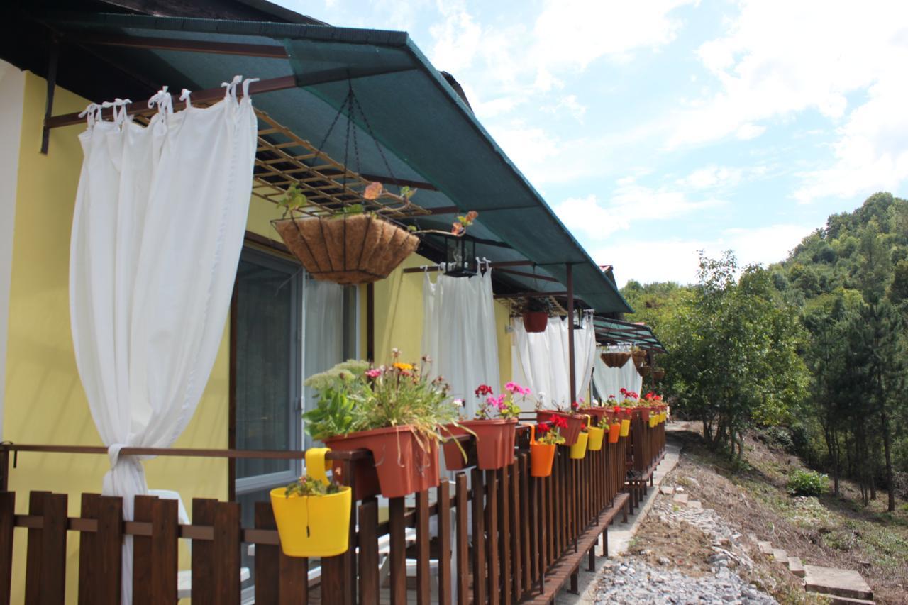Daskalov Bungalows Chervena Lokva ภายนอก รูปภาพ
