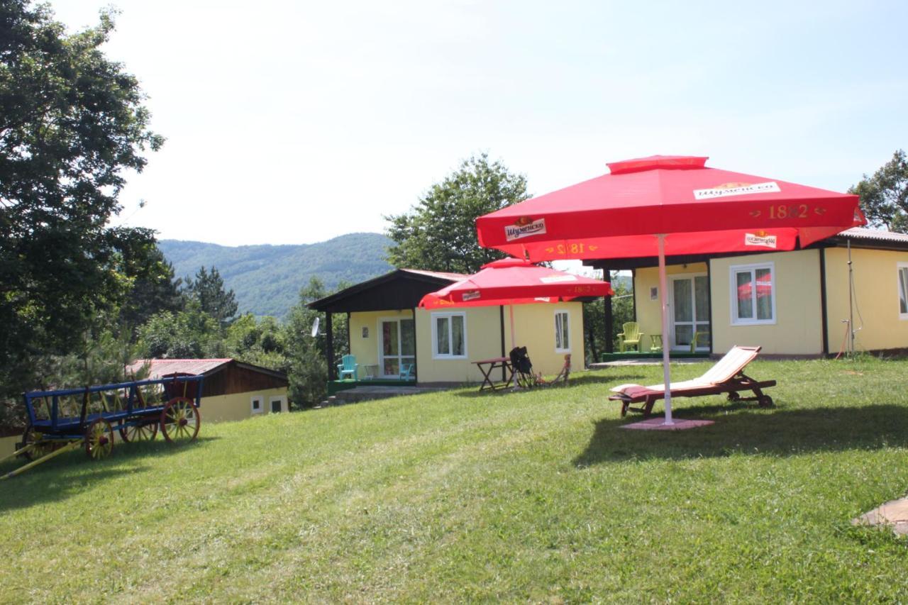 Daskalov Bungalows Chervena Lokva ภายนอก รูปภาพ