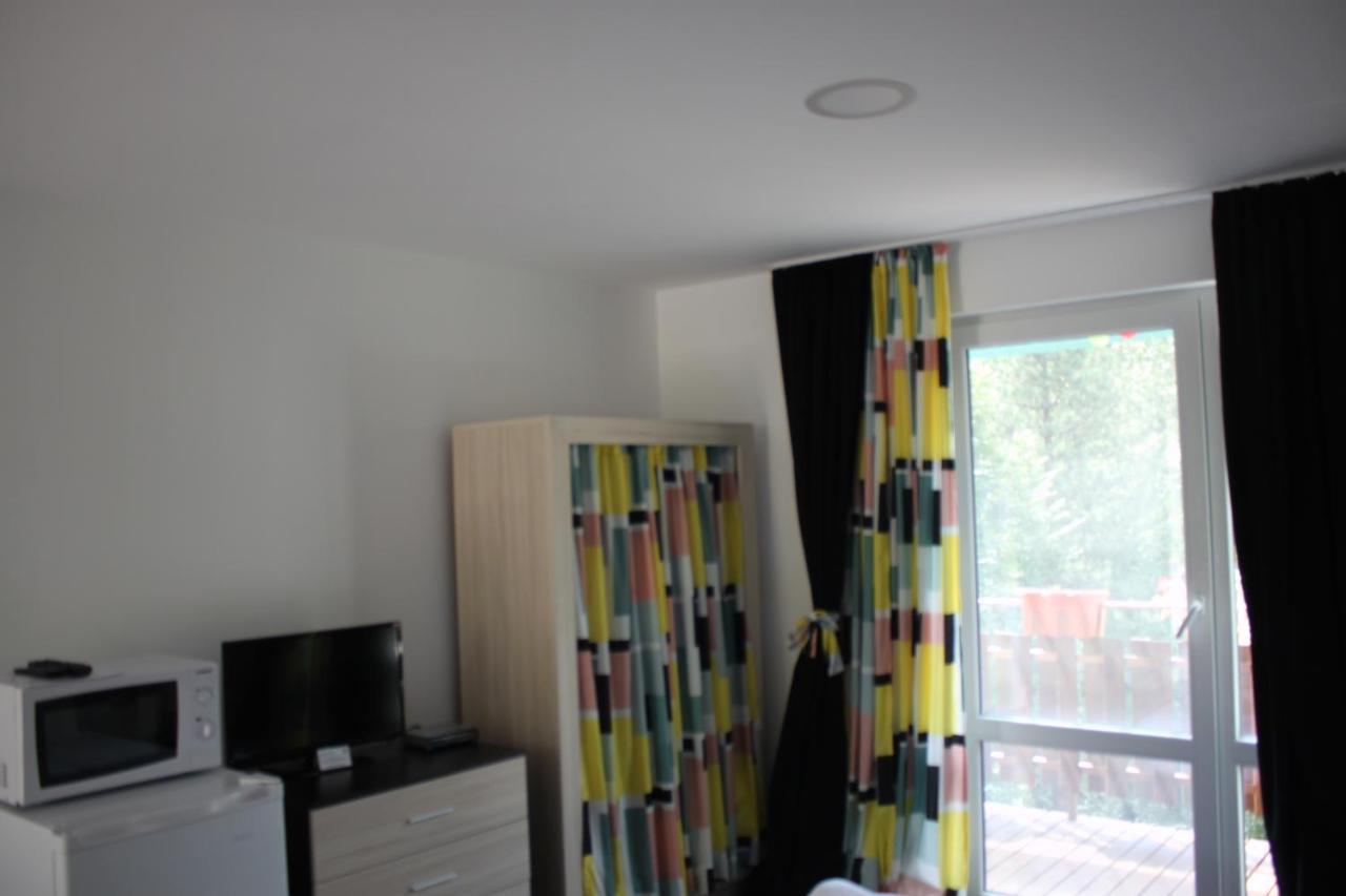 Daskalov Bungalows Chervena Lokva ภายนอก รูปภาพ