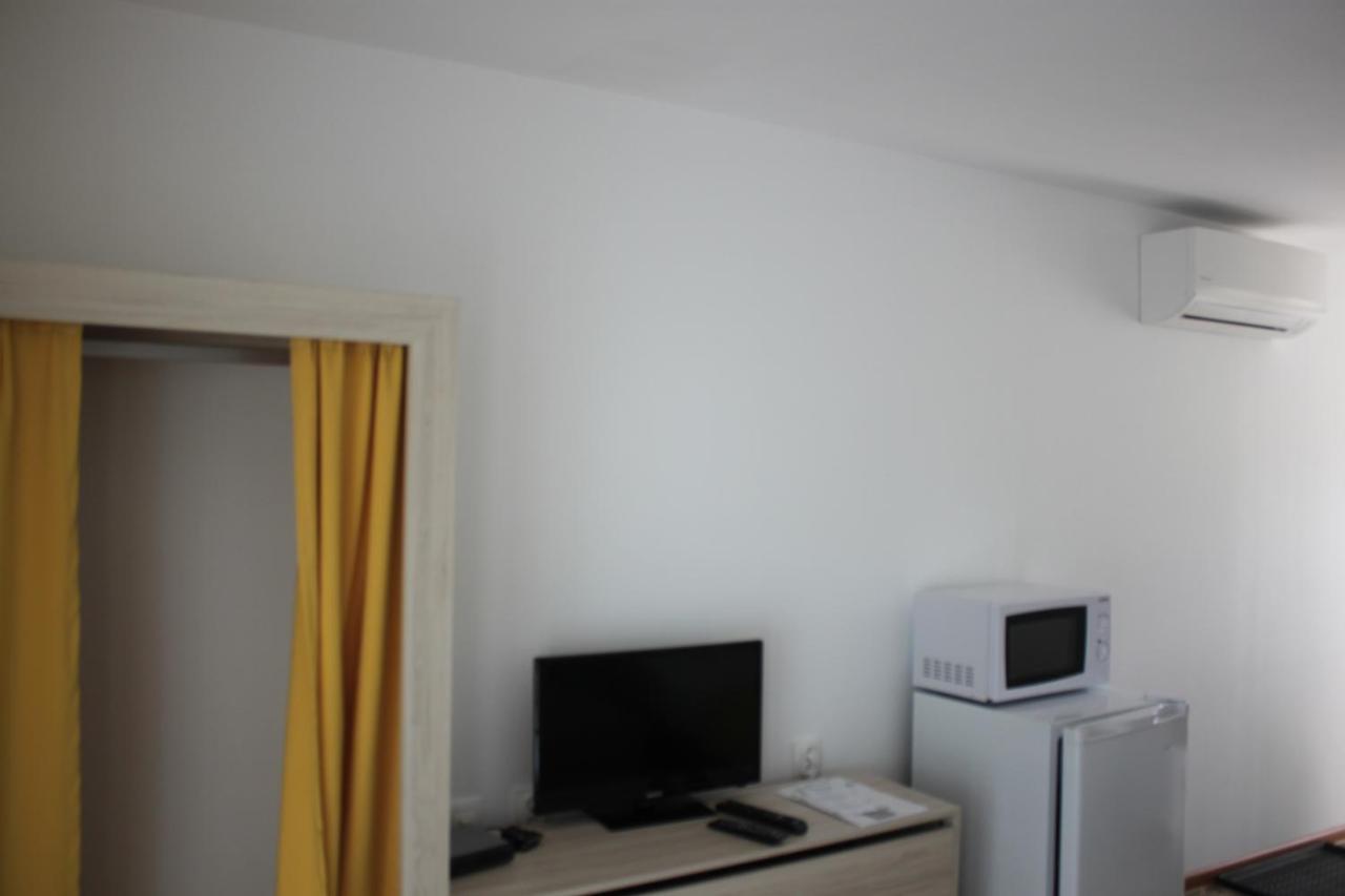Daskalov Bungalows Chervena Lokva ภายนอก รูปภาพ